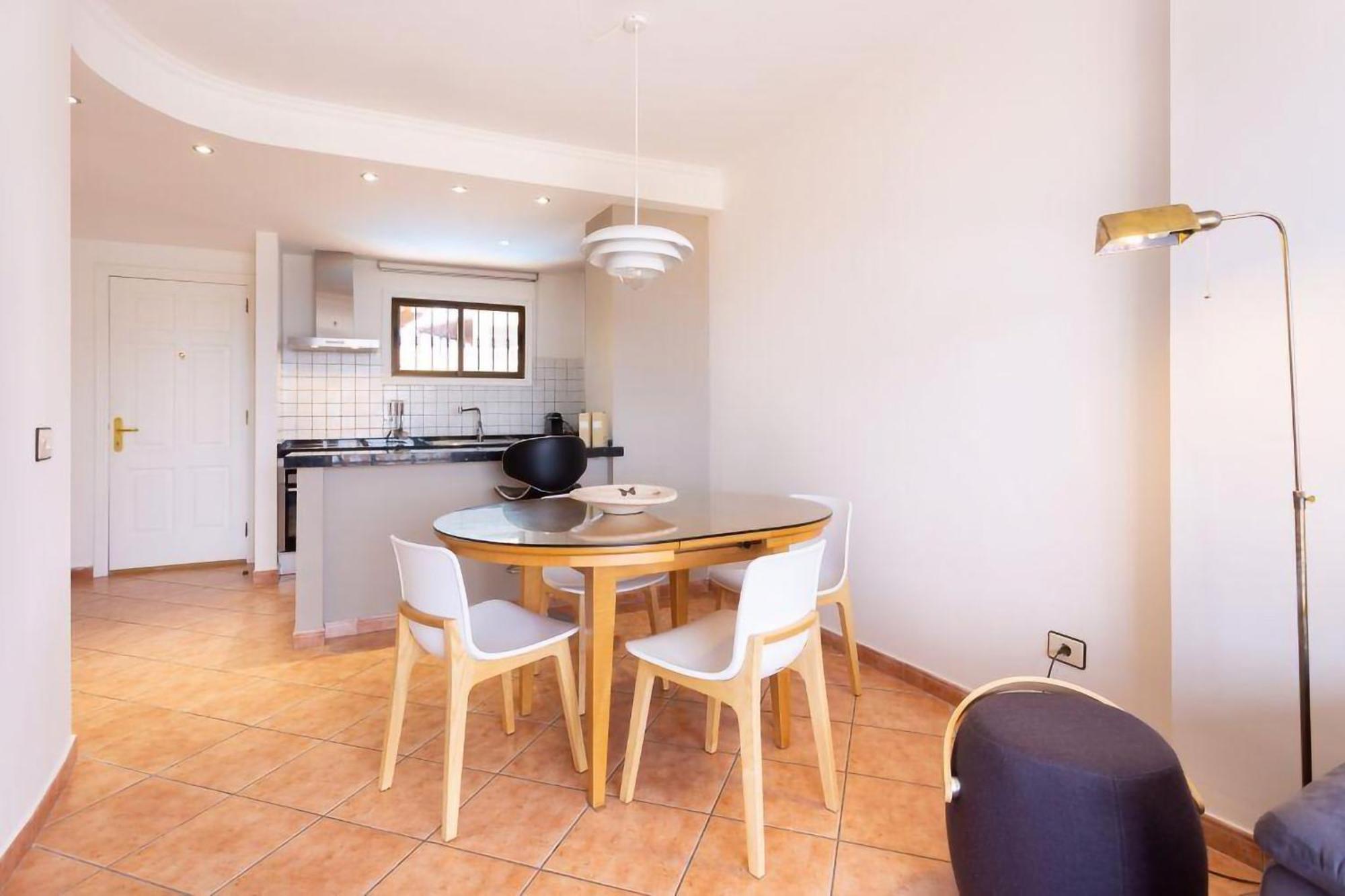 Eden Rentals Elite Palace Suites アデヘ エクステリア 写真